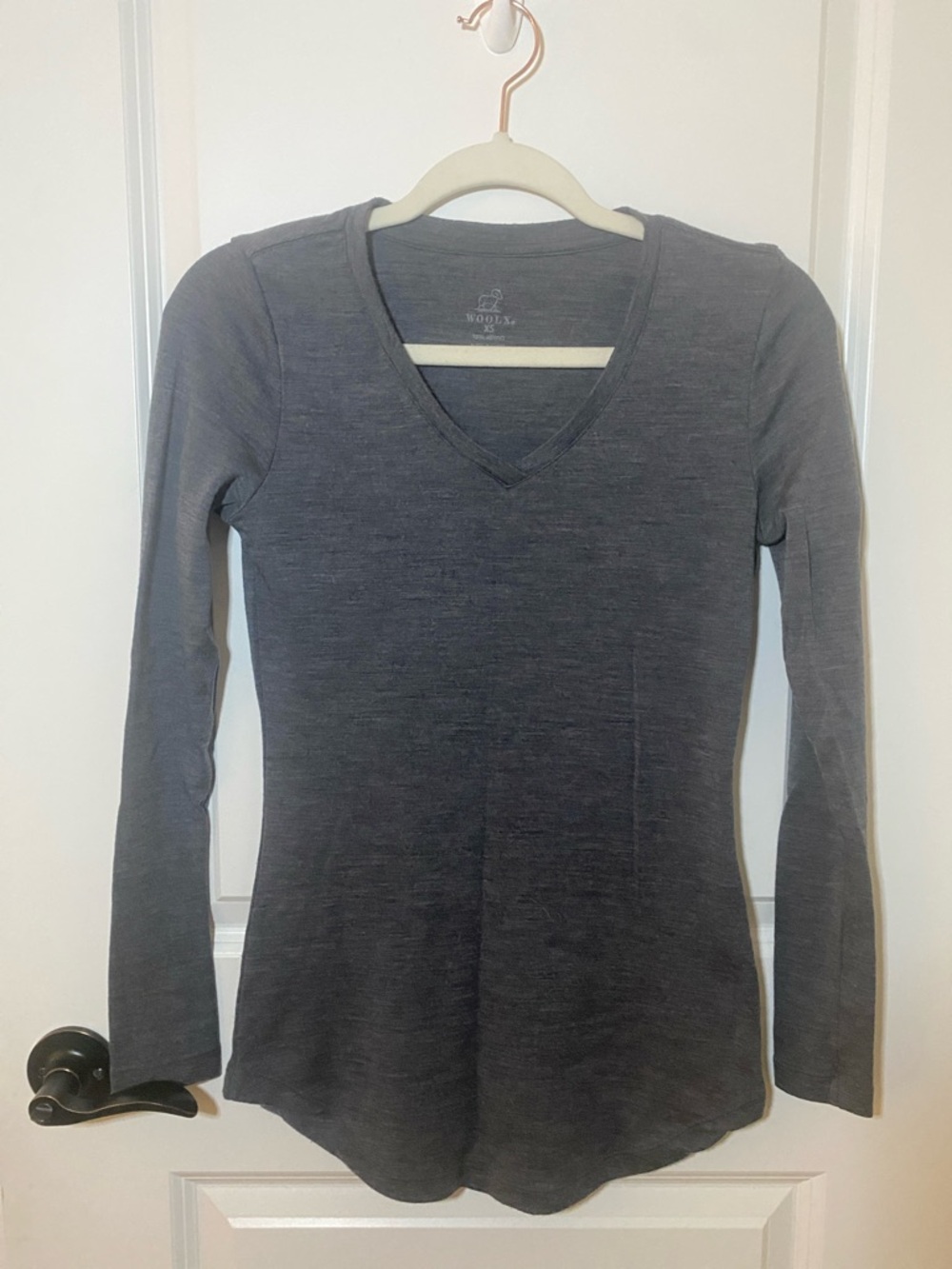 Slim V-Neck Long Sleeve Tee - Gray
